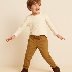 Crown & Ivy Kids Unisex Outfit – Size M – Long Sleeve Tee + Jogger Pants